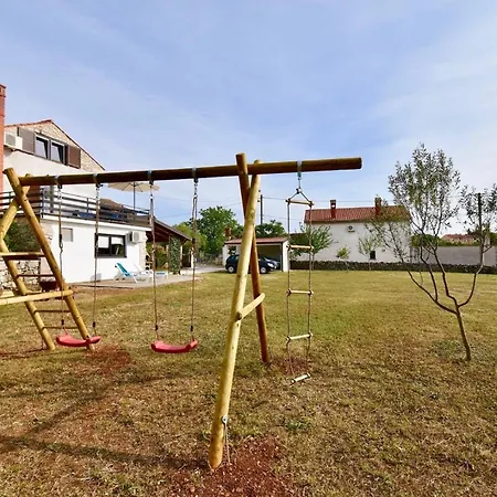 Beautiful Istrian House With Big Backyard Semesterbostad *