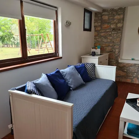 Beautiful Istrian House With Big Backyard Semesterbostad