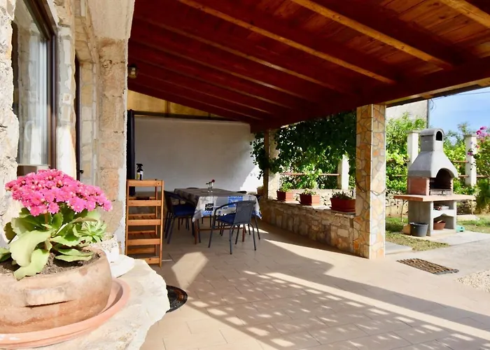 Beautiful Istrian House With Big Backyard *