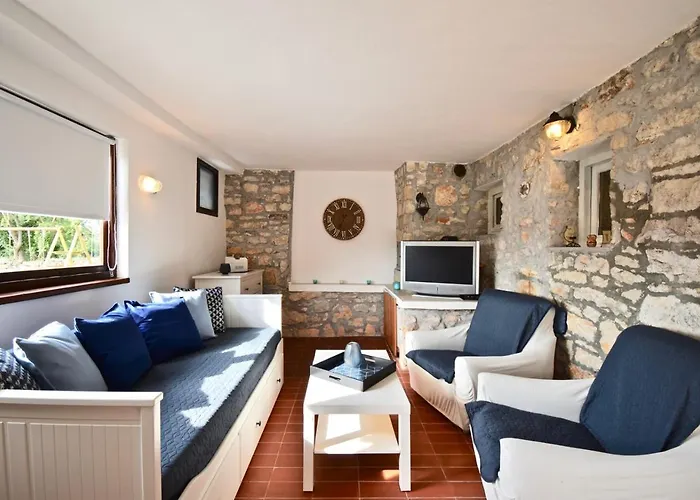Beautiful Istrian House With Big Backyard Casa vacanze