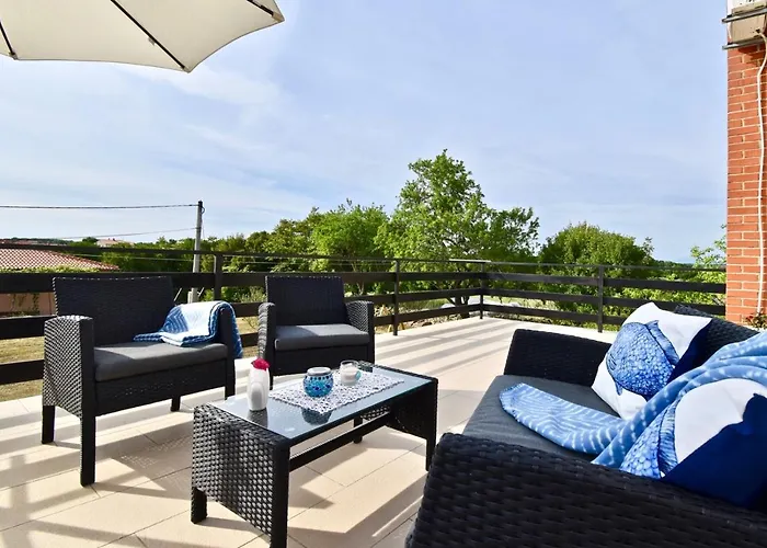 Beautiful Istrian House With Big Backyard Casa vacanze *