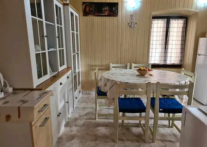 Beautiful Istrian House With Big Backyard Valtura