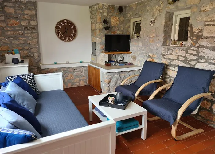Beautiful Istrian House With Big Backyard Casa vacanze *